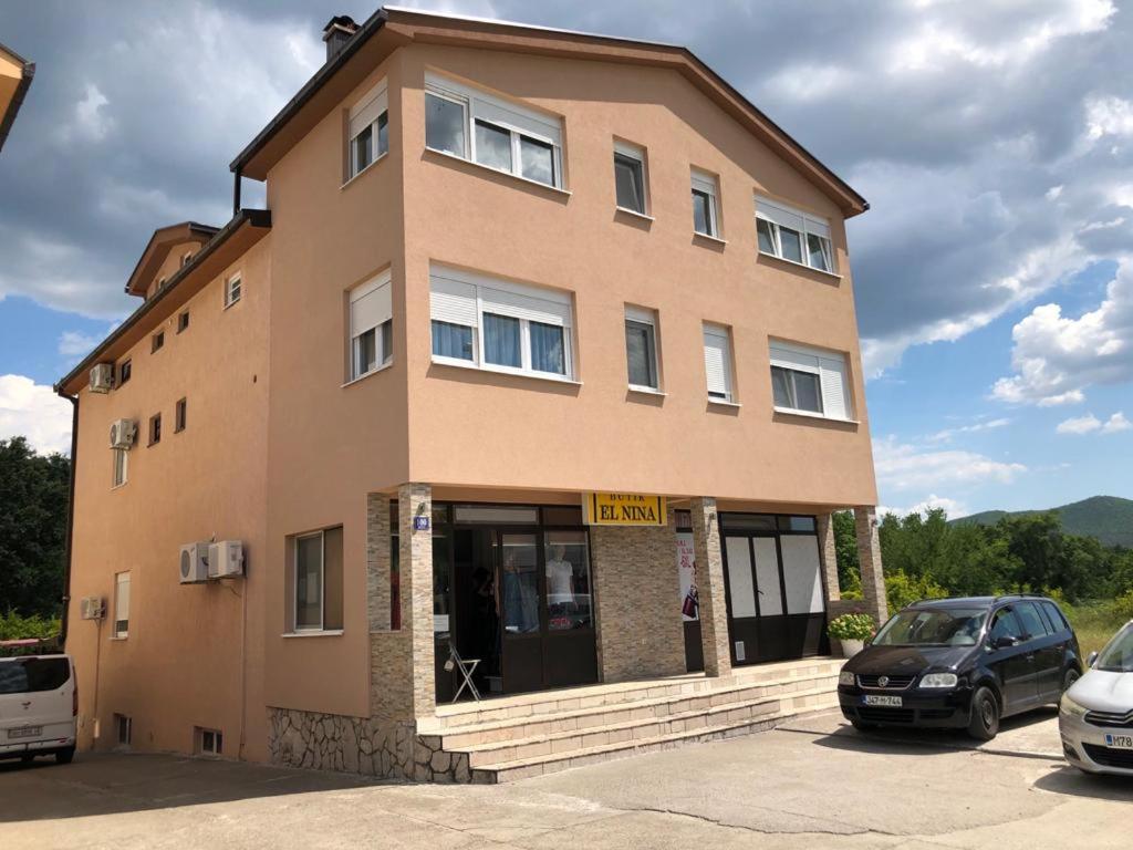 Međugorje パンシオン モダナ Bed & Breakfast エクステリア 写真