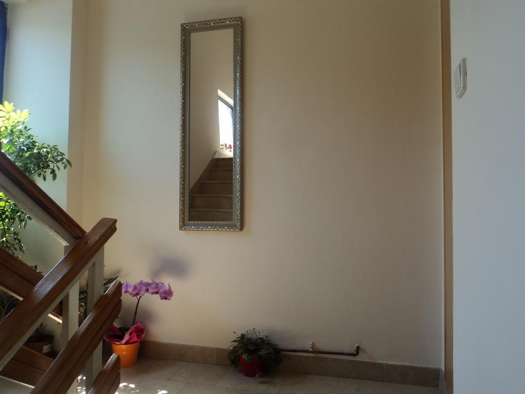 Međugorje パンシオン モダナ Bed & Breakfast エクステリア 写真