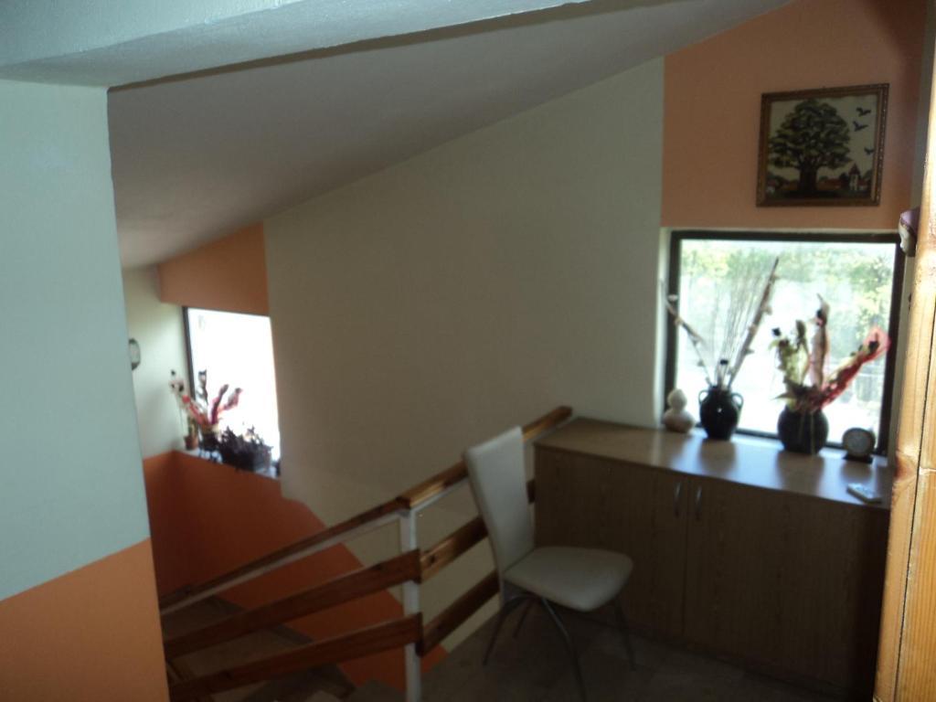 Međugorje パンシオン モダナ Bed & Breakfast エクステリア 写真