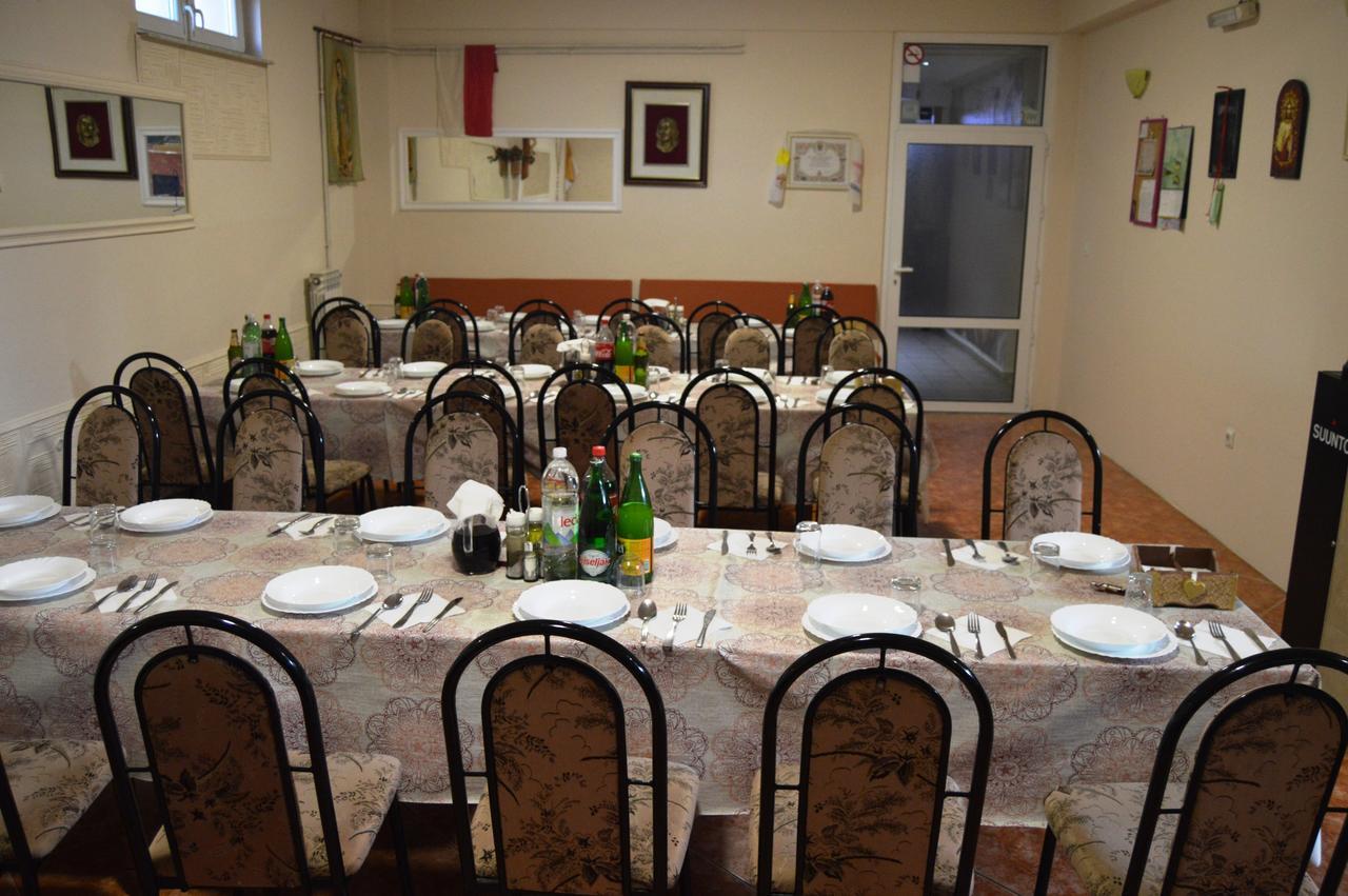 Međugorje パンシオン モダナ Bed & Breakfast エクステリア 写真